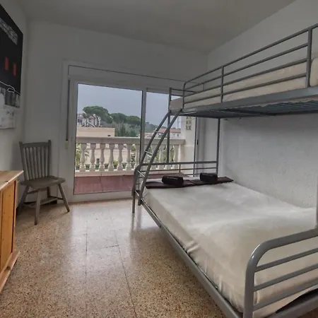 Sleeps 14 Pool Air Con Wifi