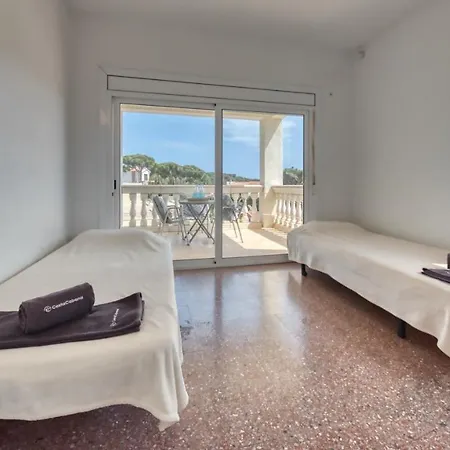 Sleeps 14 Pool Air Con Wifi *